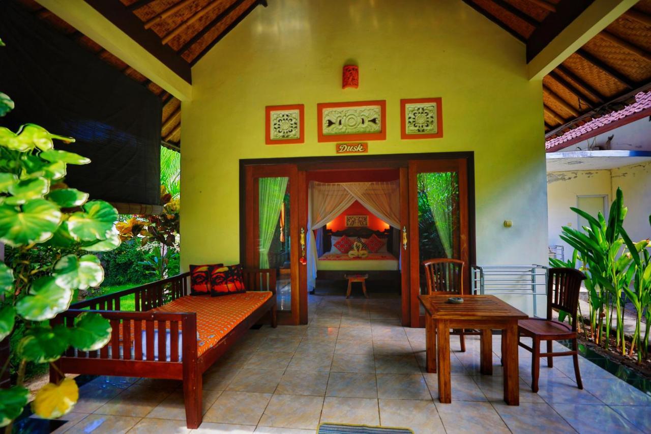 Kirana Homestay Amed Exterior foto