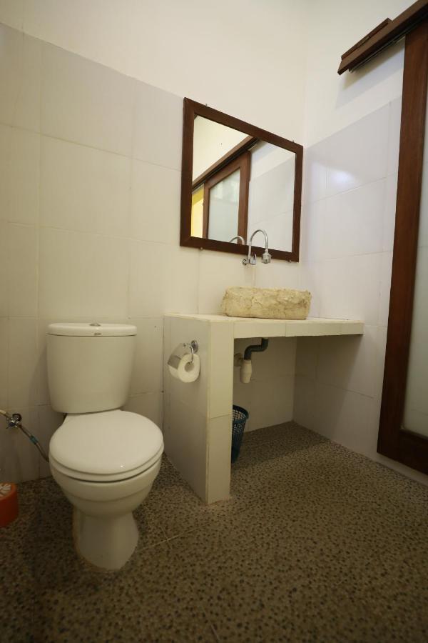 Kirana Homestay Amed Exterior foto